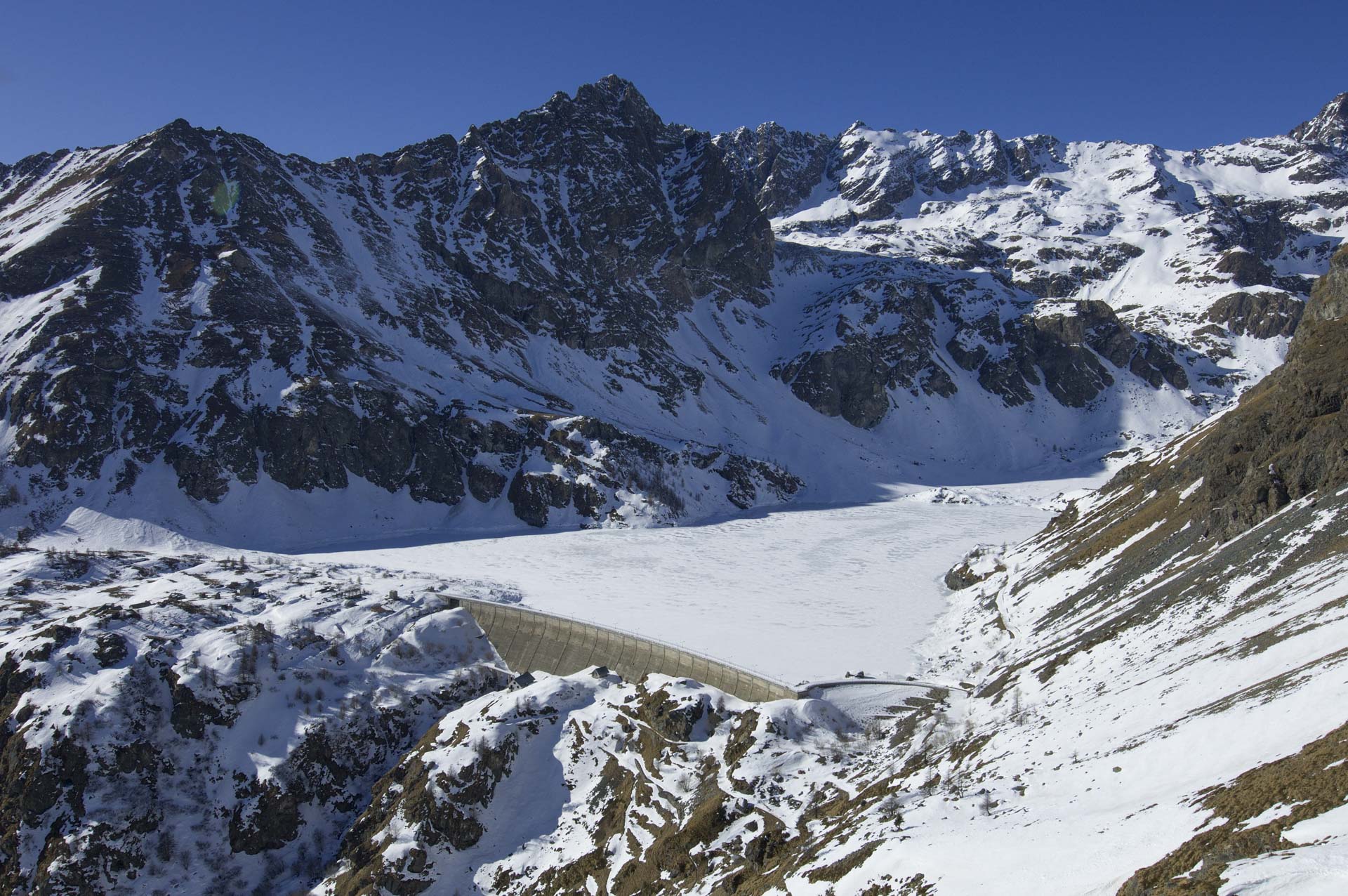 DIga di Cignana Energia Idroelettrica Acqua Gruppo CVA