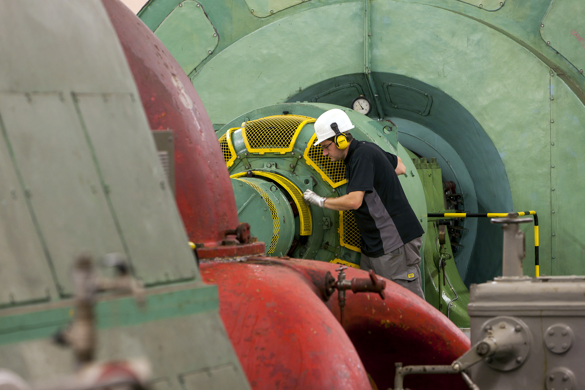 Centrale di Avise Impianto energia idroelettrica green Gruppo CVA