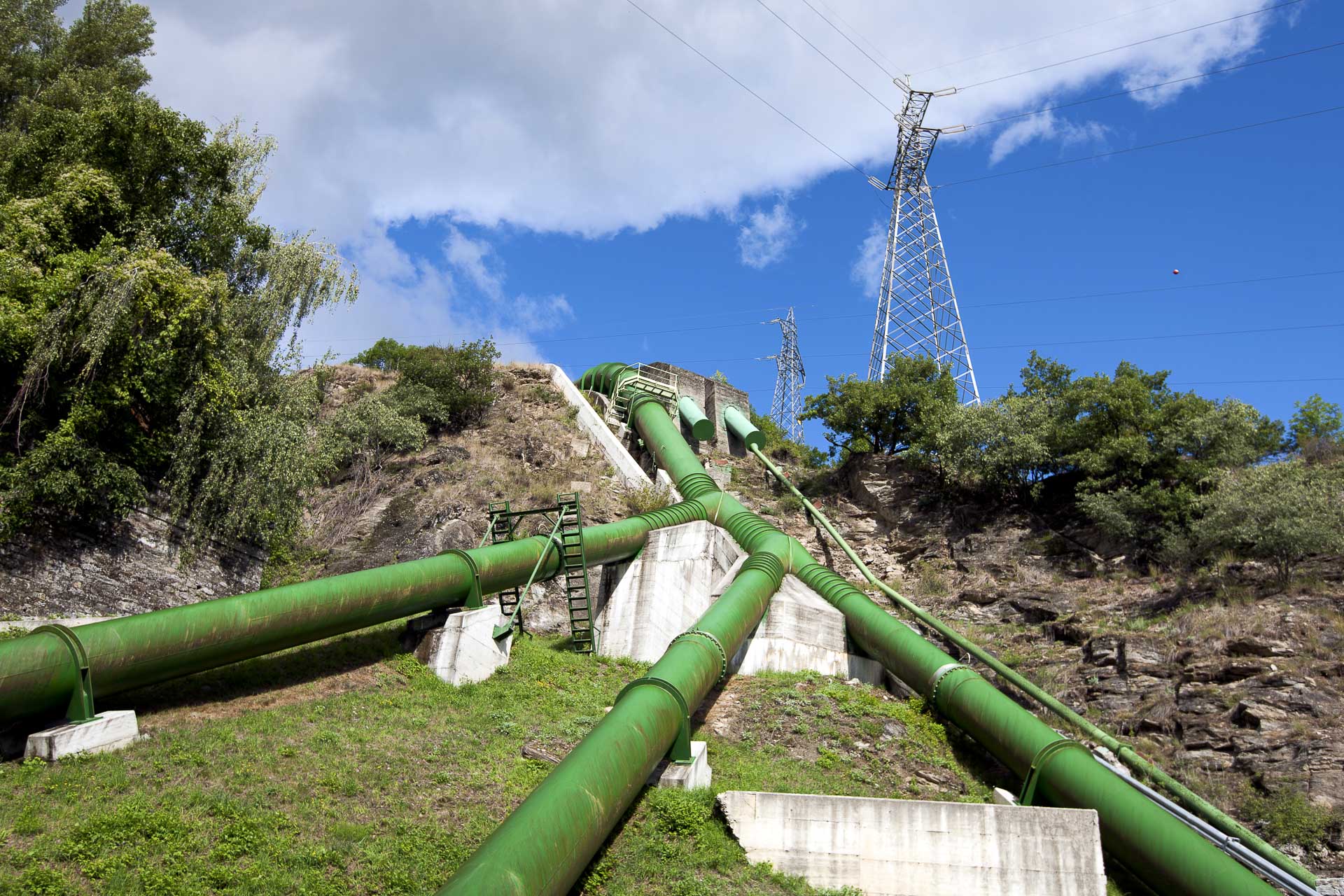 Centrale idroelettrica Champagne 2 energia rinnovabile CVA