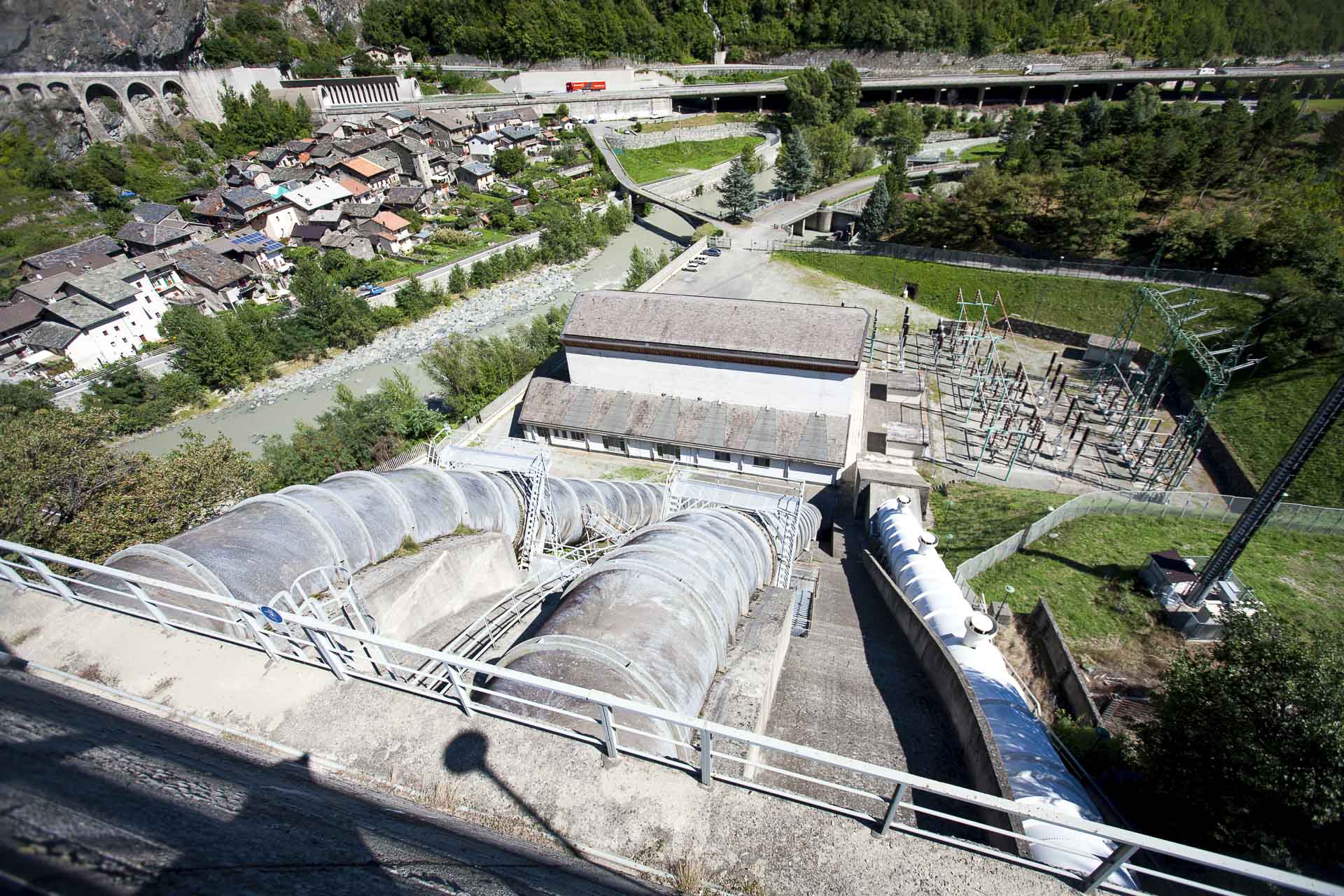 Centrale idroelettrica di Montjovet per produzione energia verde rinnovabile CVA