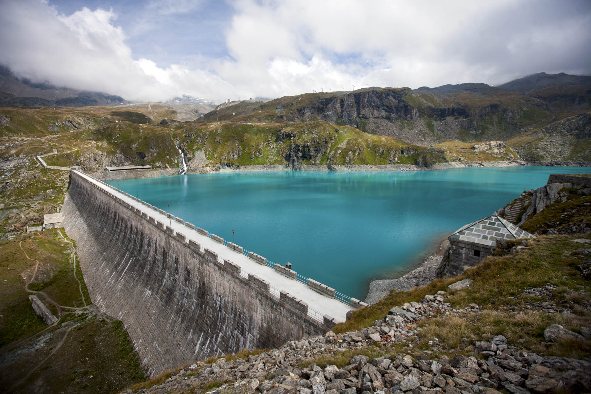 Diga del Goillet impianto idroelettrico Gruppo CVA Energia rinnovabile 