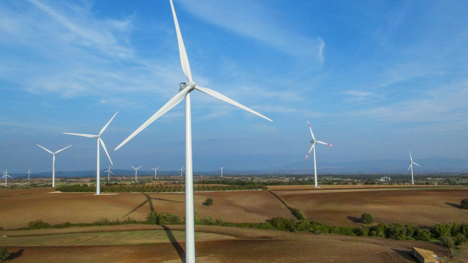 Parco produzione energia verde rinnovabile eolica Piansano