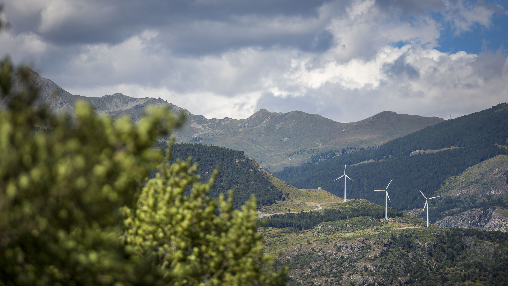 Impianto produzione energia verde eolica 100% Green Saint-Denis